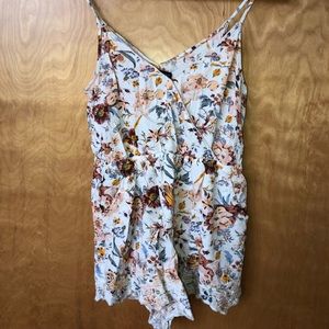 Kendall & Kylie floral romper